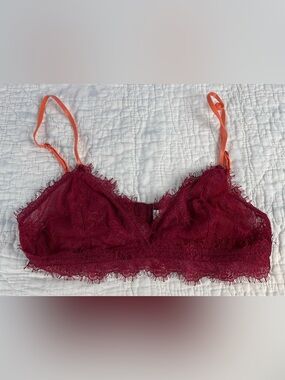 FREE PEOPLE INTIMATELY LACE BRALETTE SIZE MEDIUM
